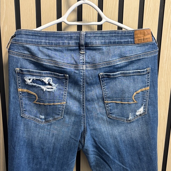 American Eagle Outfitters Ripped Blue Boyfriend Jeans - Picture 4 of 5
